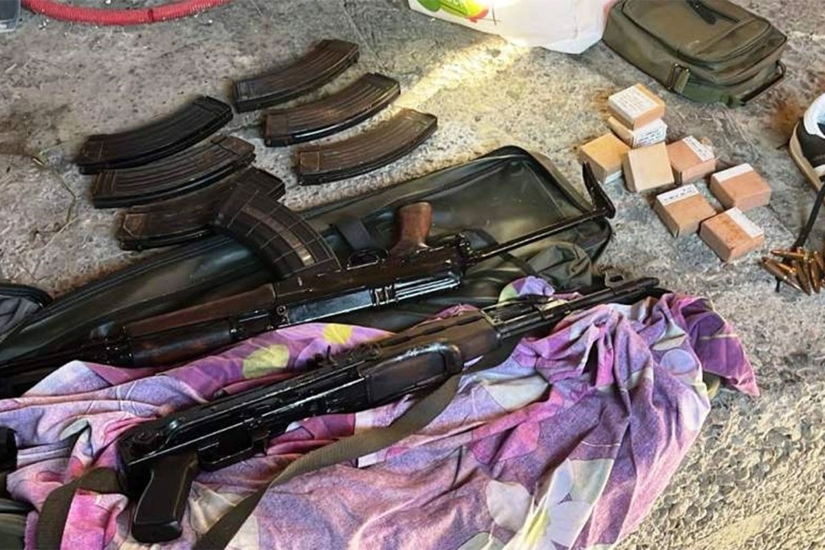 Velika akcija u BiH: Uhapšeno 13 osoba, oduzet arsenal oružja (FOTO)