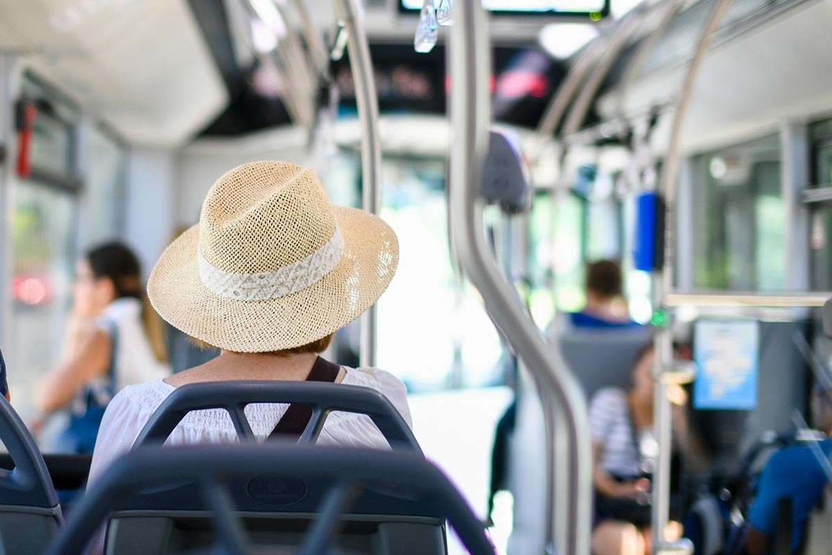 Putnici se žale na vrućinu u autobusima: Kada je obavezno uključivanje klima-uređaja?
