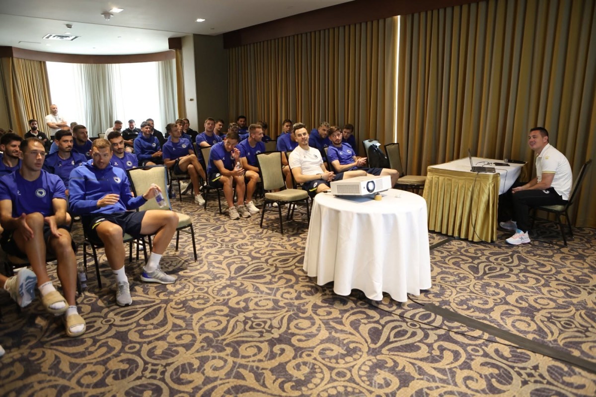 Nisu samo treninzi: "Zmajevi" u Torontu prošli i FIFA edukaciju
