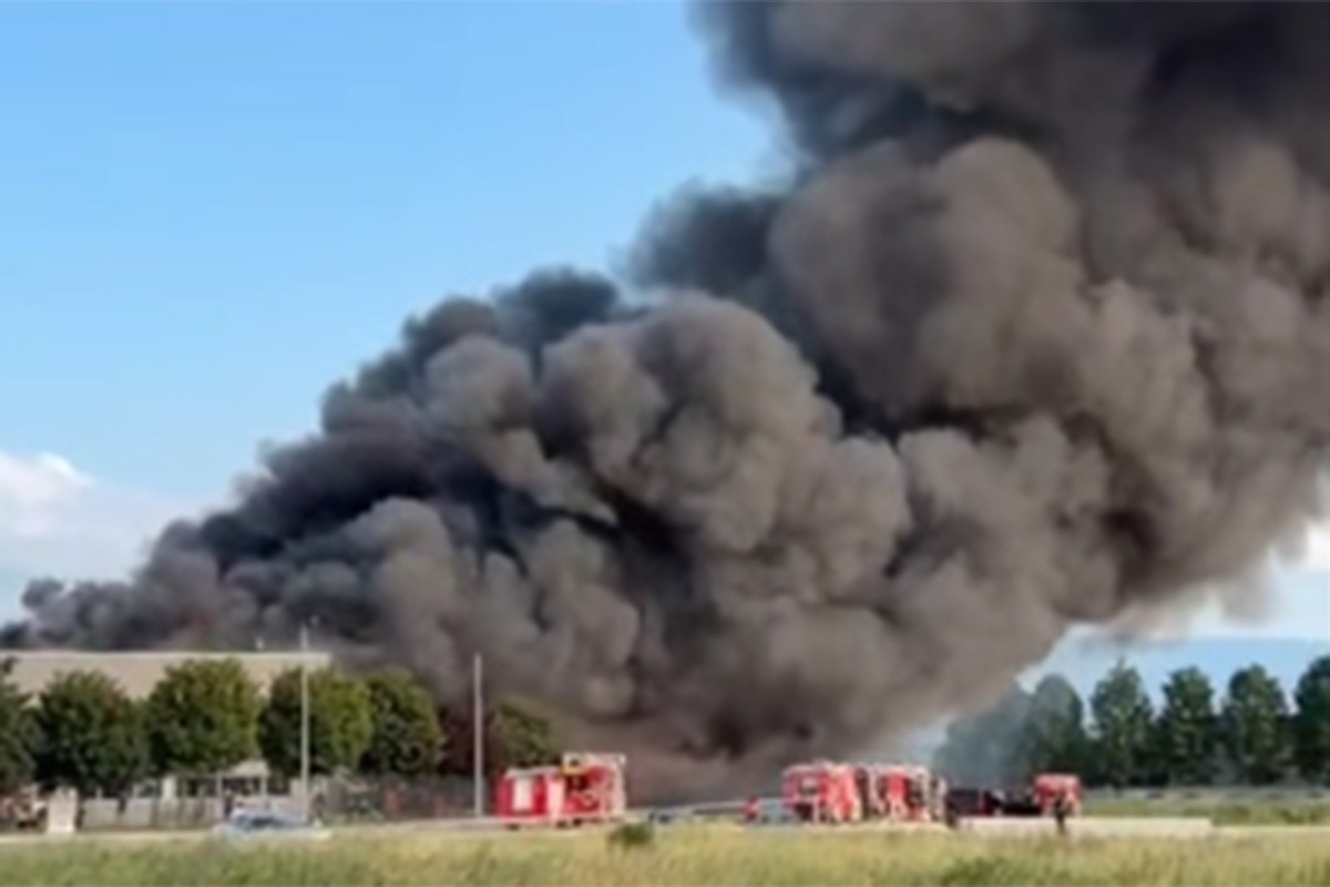 Požar u fabrici namještaja u Zagorju (VIDEO)