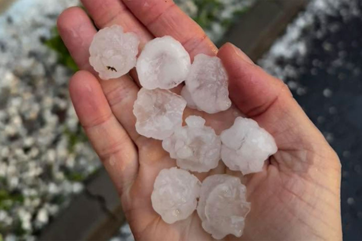 Snažno nevrijeme u Sloveniji: Padao krupan grad, oluja se približava Hrvatskoj (FOTO)