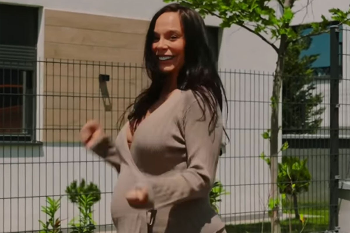 Edita Aradinović u osmom mjesecu trudnoće kupuje vilu sa bazenom (VIDEO)