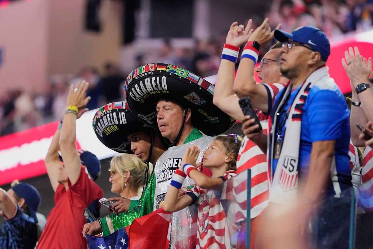 FIFA se brani zbog praznih tribina na Mundijalu (FOTO)