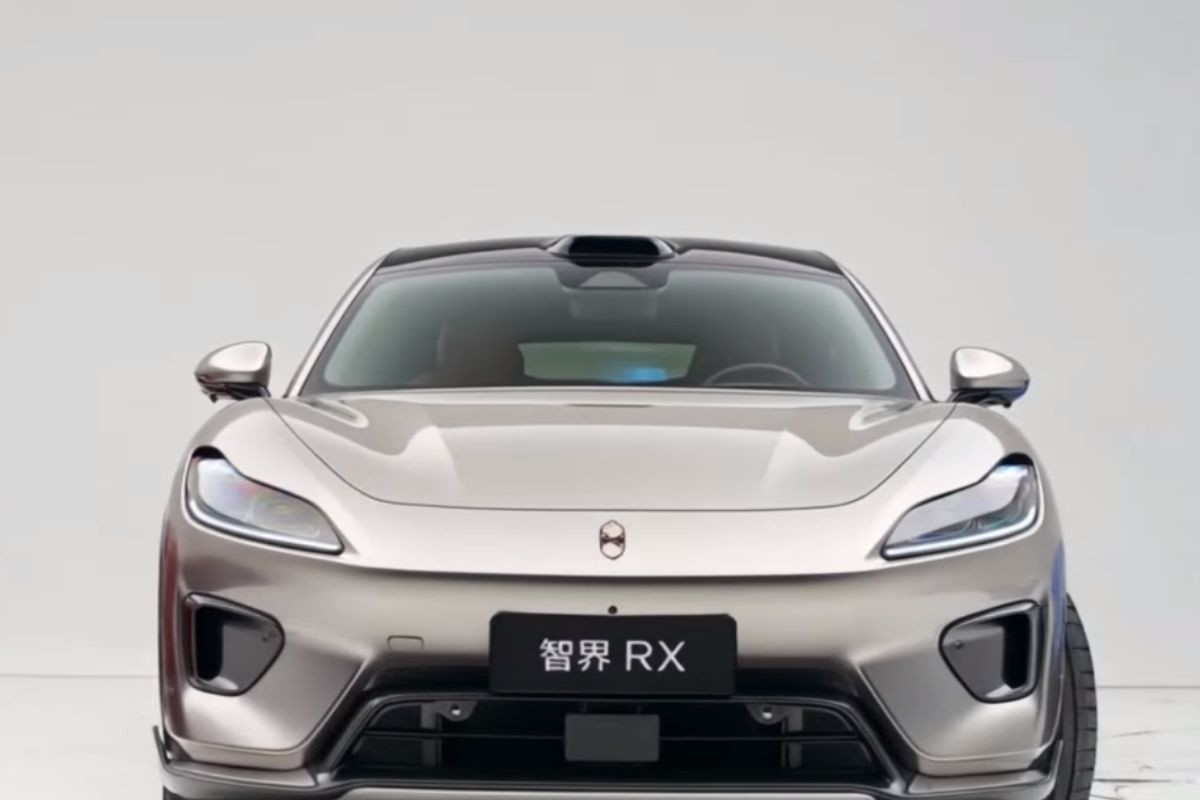 Kinezi tvrde da je njihov SUV nacrtao bivši Ferrarijev dizajner