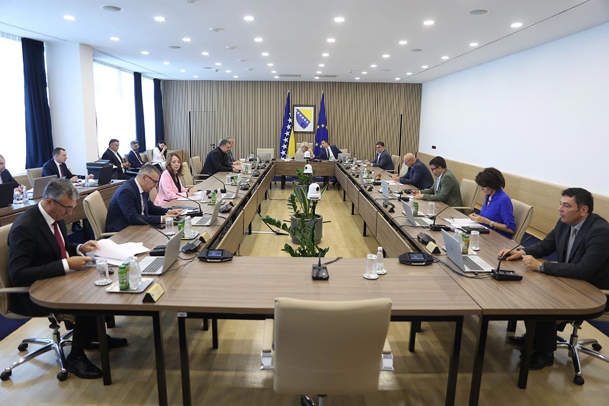 Od izvoza oružja do kriptovaluta: Paket važnih odluka Savjeta ministara