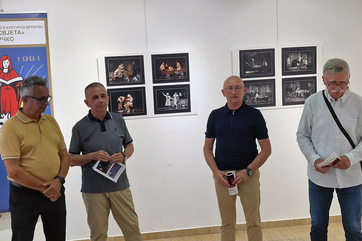Otvorena izložba pozorišnih fotografija Jovice Panića