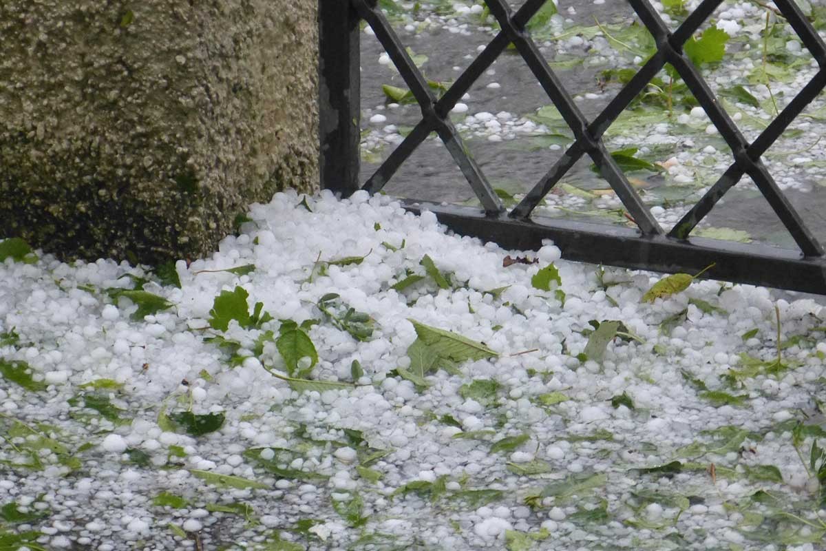 Snažno nevrijeme praćeno krupnim gradom pogodilo Austriju i Sloveniju (VIDEO)