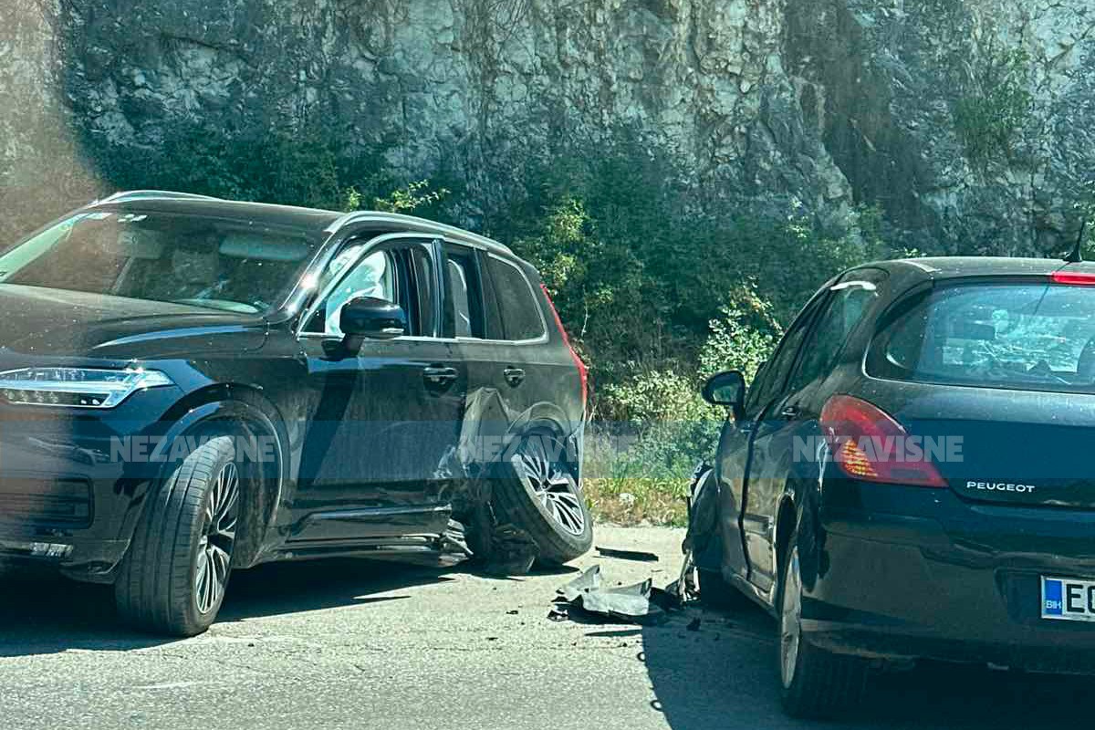 Sudar na izlazu iz Doboja (FOTO)