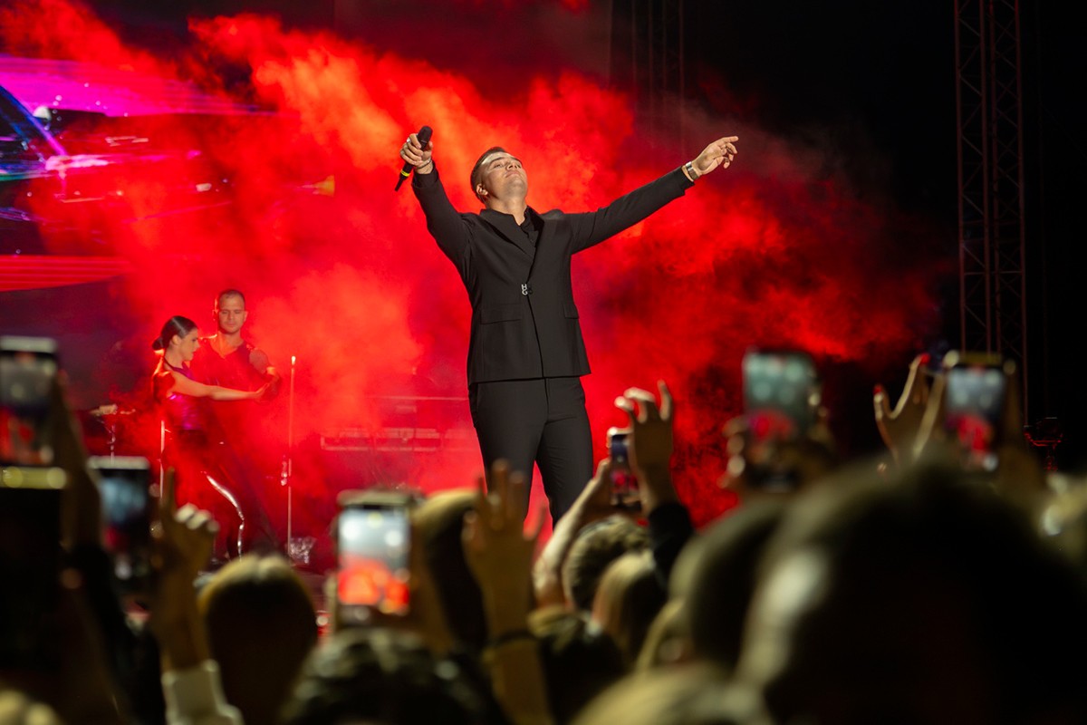 Danilo iz Banjaluke očarao na "Balkan festu": Pjevanjem pobijedio astmu