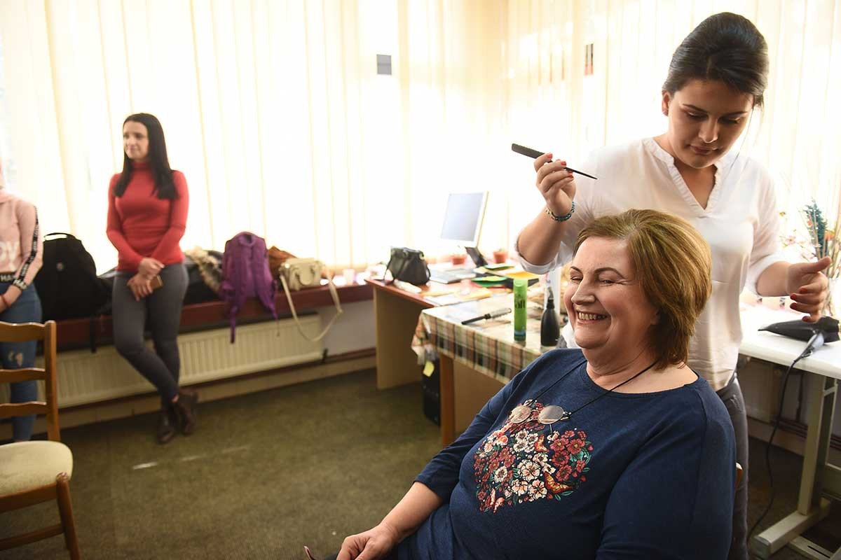 Mjesta za frizerski zanat planula, u mesare i pekare u RS niko neće