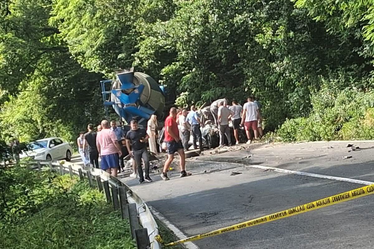 Oglasila se policija: Četvoro povrijeđenih u udesu u Čelincu