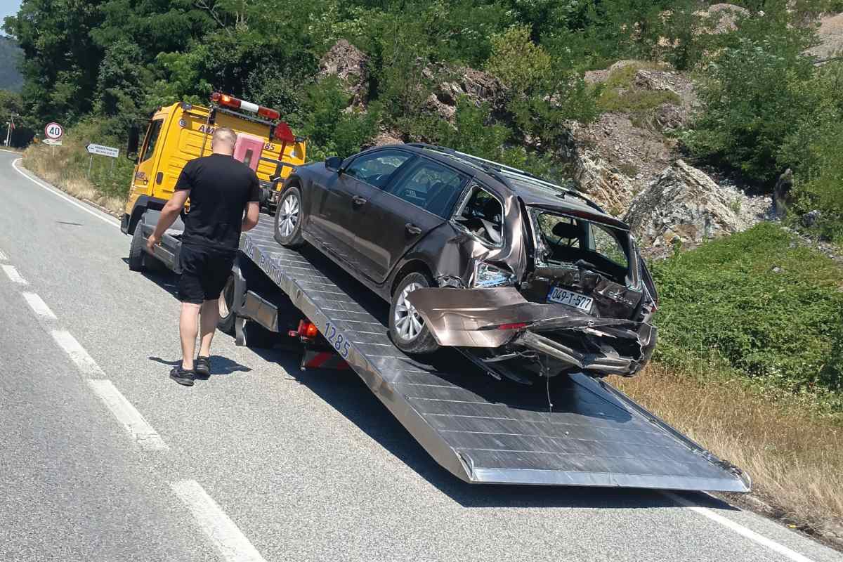 Sudar kamiona i automobila kod Ribnika, više povrijeđenih (FOTO)