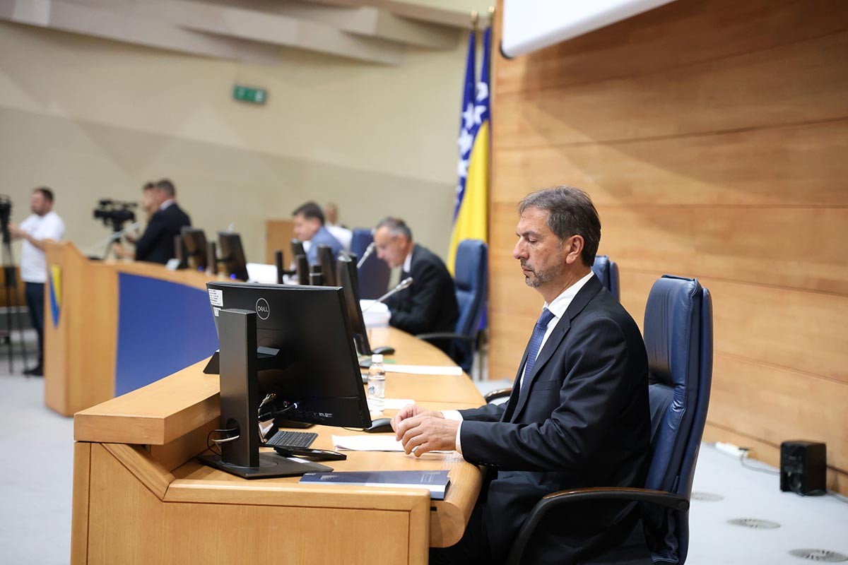 Završena sjednica Predstavničkog doma: Pali zaključci o uvozu čelika