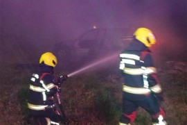 Banjalučki vatrogasci imali pune ruke posla: Gorio automobil u ...
