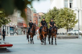 Konjica Žandarmerije prošetala centrom Banjaluke: „Najmlađi ...