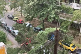 Haos u Sjevernoj Makedoniji: U oluji oštećena i predsjednička ...