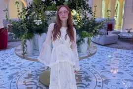 Ema Roberts izgovorila sudbonosno "da" (VIDEO)