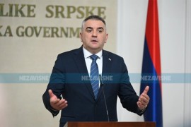 Minić: Hitno provjeriti informacije da Veselijeva koristi pogodnosti