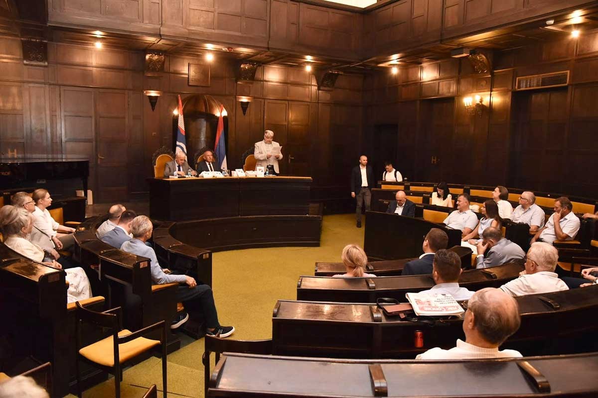 Predstavljena knjiga Milana Ljepojevića "Put samoopredjeljenja"
