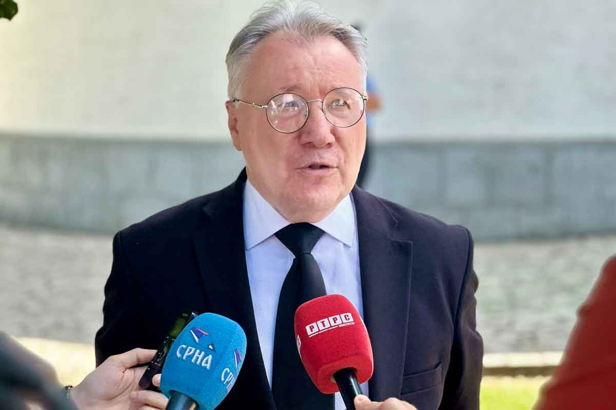 Kalabuhov: Svi moraju biti svjesni stradanja Srba u srednjem Podrinju i Birču