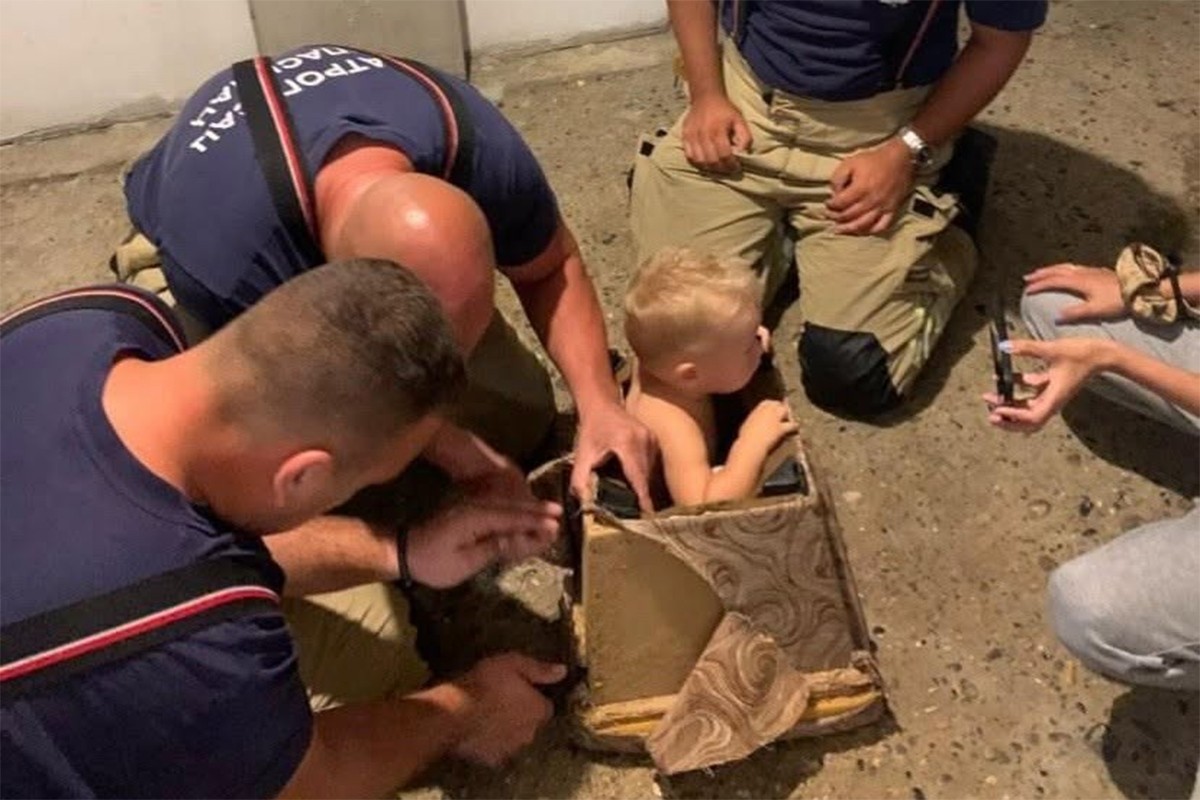 Neobična intervencija u Prijedoru: Vatrogasci izvukli dječaka iz taburea (FOTO)