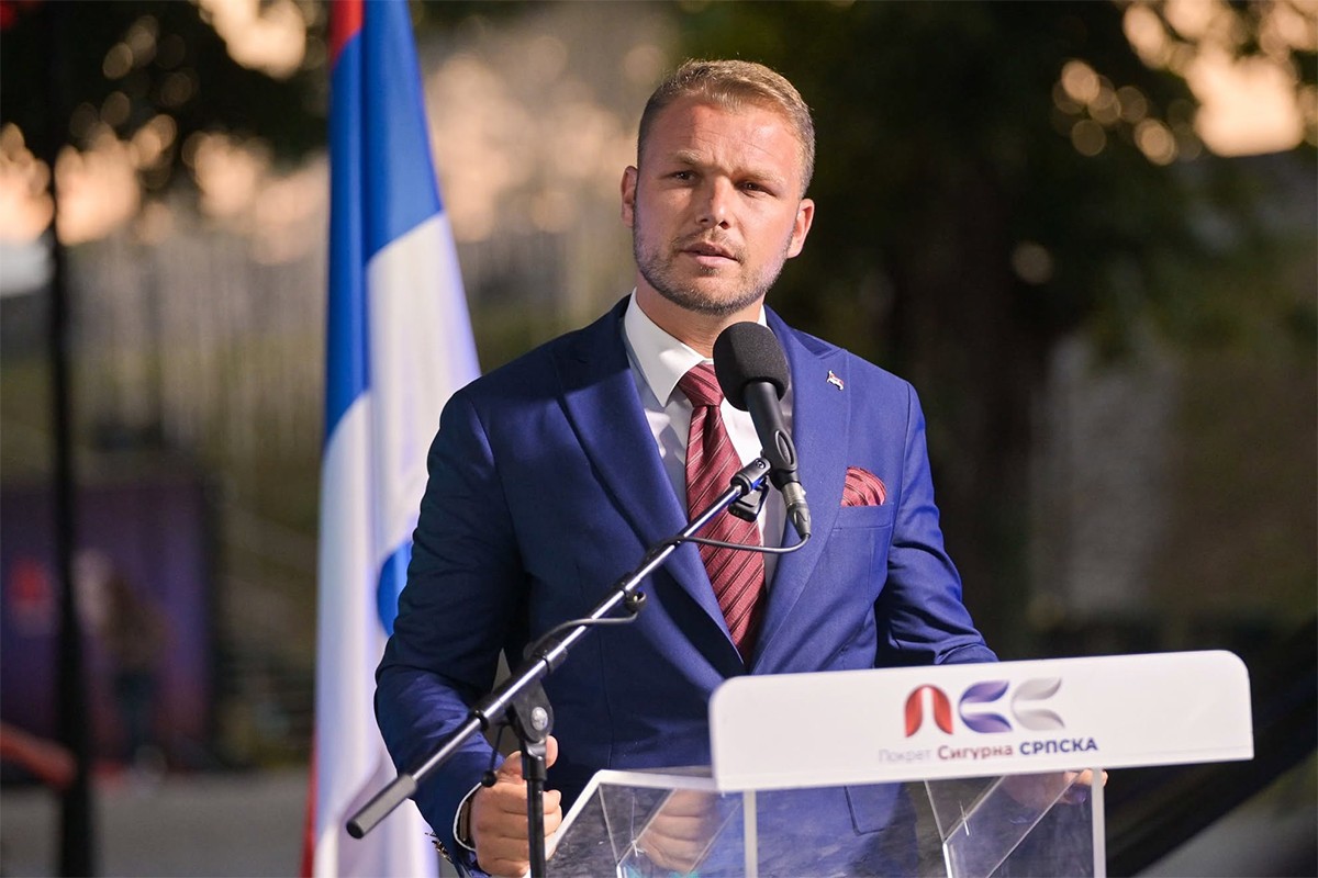 Stanivuković odustao od kandidature, podržao Blanušu i Božovića (VIDEO)