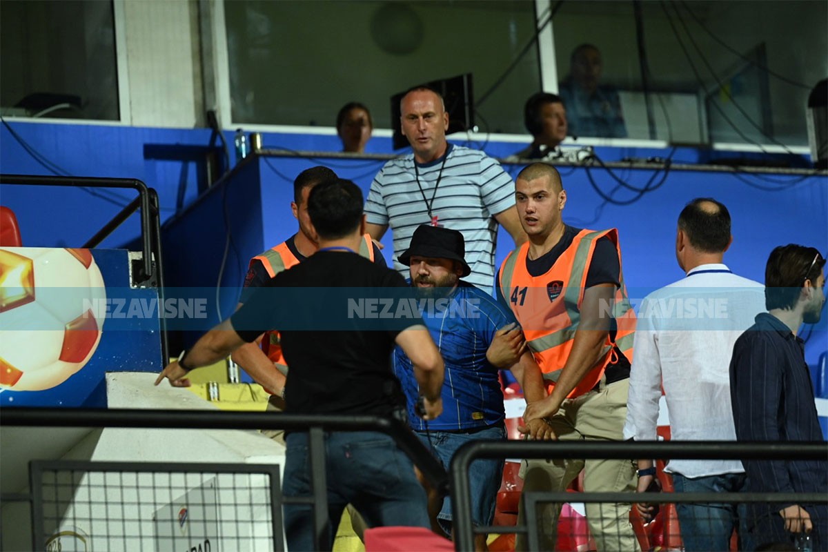 Sukob na tribinama po završetku duela Borac - Levski (VIDEO)