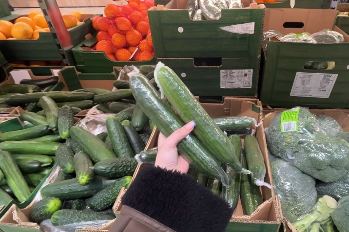 Zašto su neki krastavci u prodavnici umotani u plastičnu foliju?