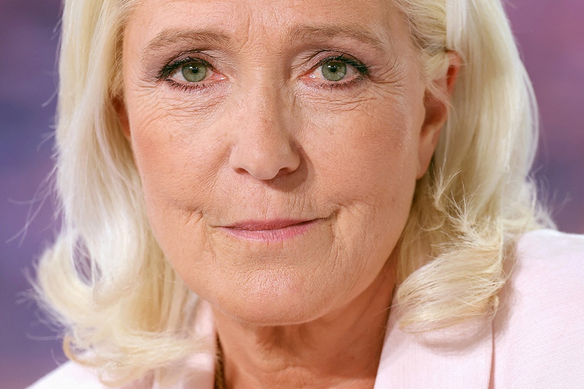 Većina Francuza protiv kandidature Marin Le Pen