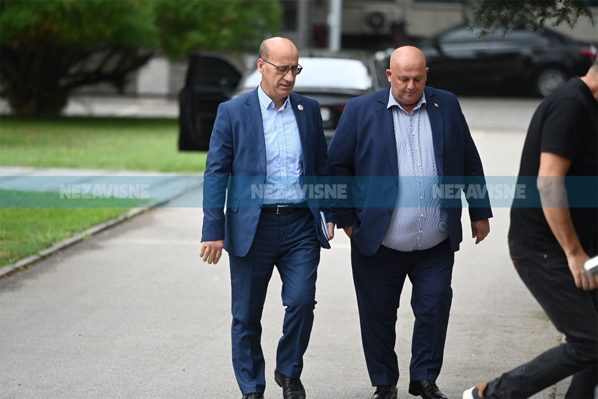 Salkić: Pokrenućemo spor pred Ustavnim sudom BiH zbog zabrane ljiljana