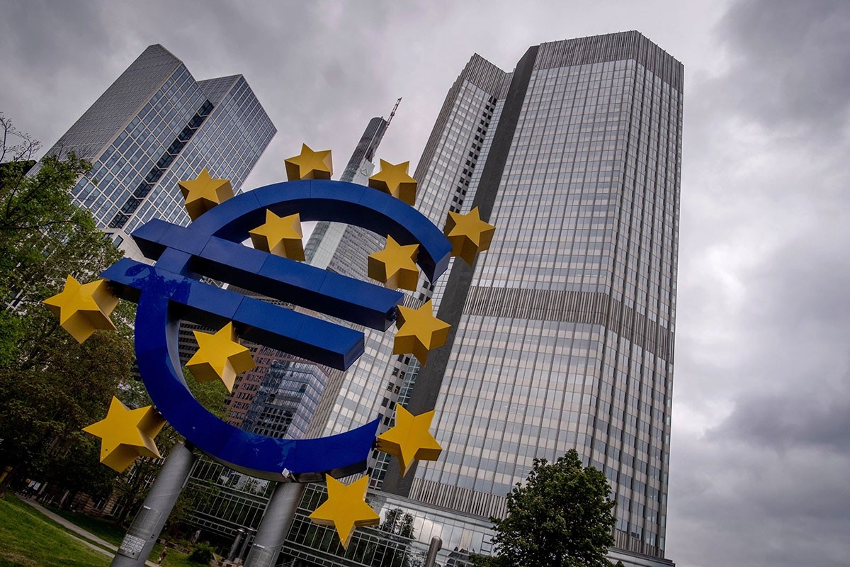 ECB dala bankama rok