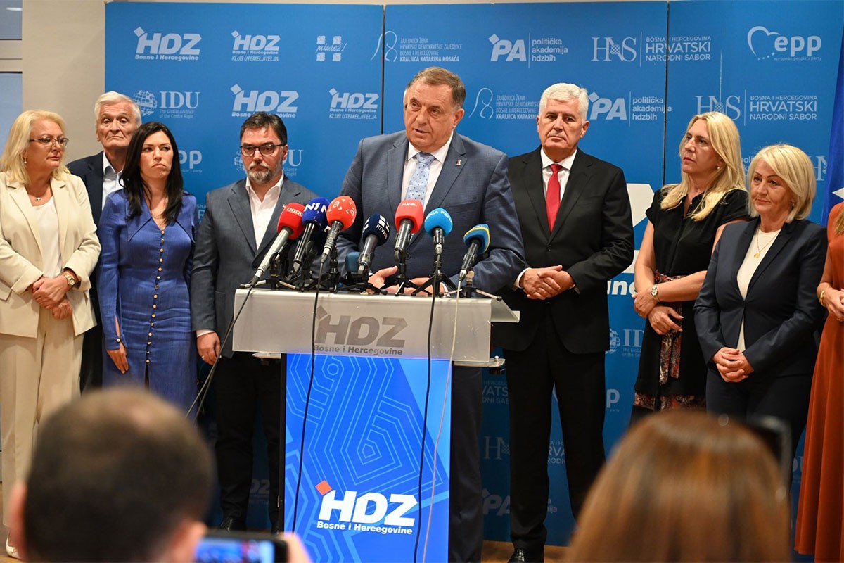 Dodik i Čović: Ukinuti odluke visokih predstavnika