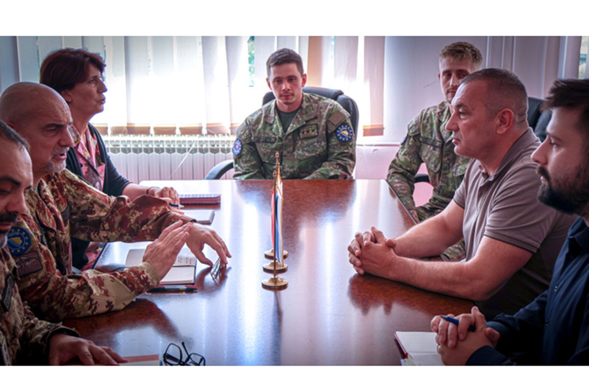 Komandant EUFOR-a razgovarao s načelnikom Pala