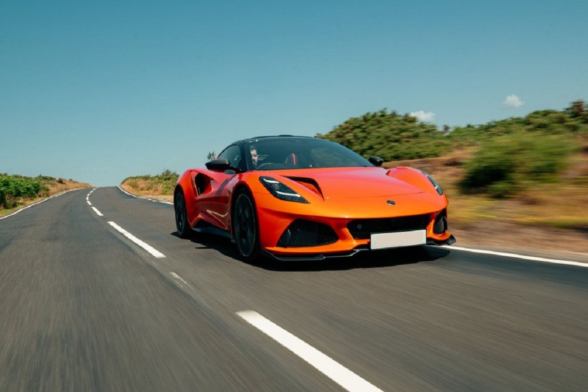 Novi Lotus tjera konkurenciju na ozbiljan oprez (VIDEO)
