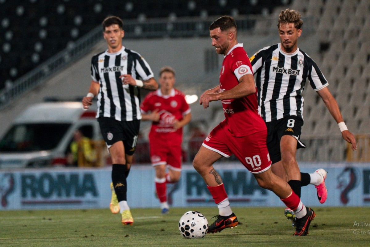 Partizan priredio poker protiv Une Štrasen