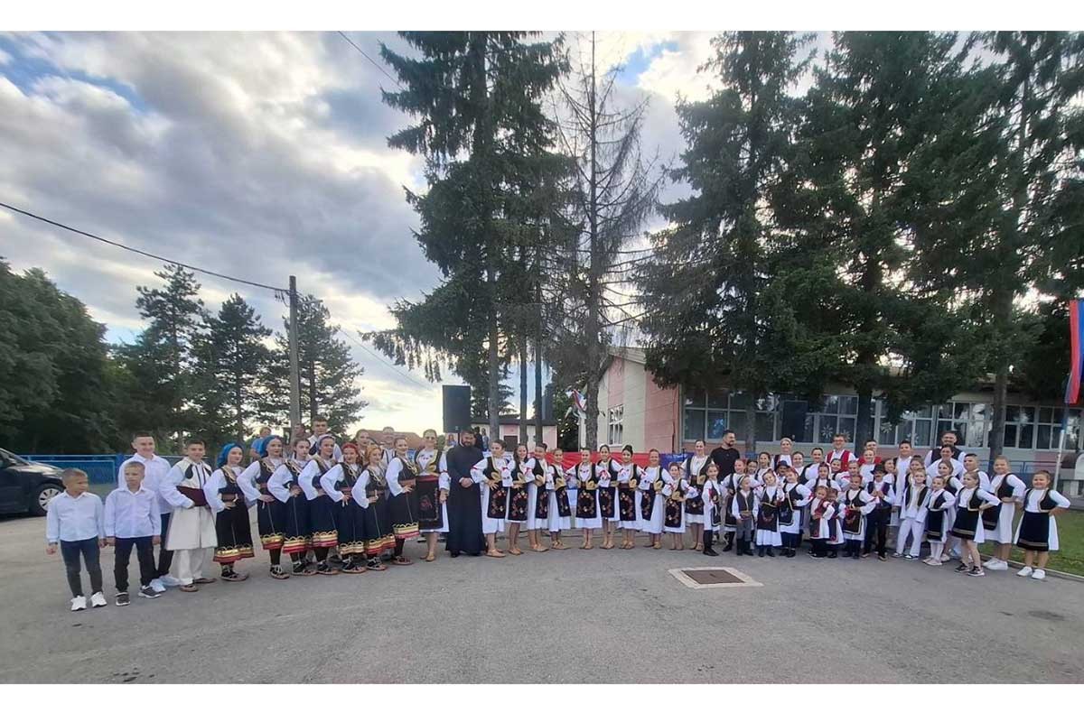 Spoj mladosti i iskustva na prvoj kulturnoj večeri u Ilovi