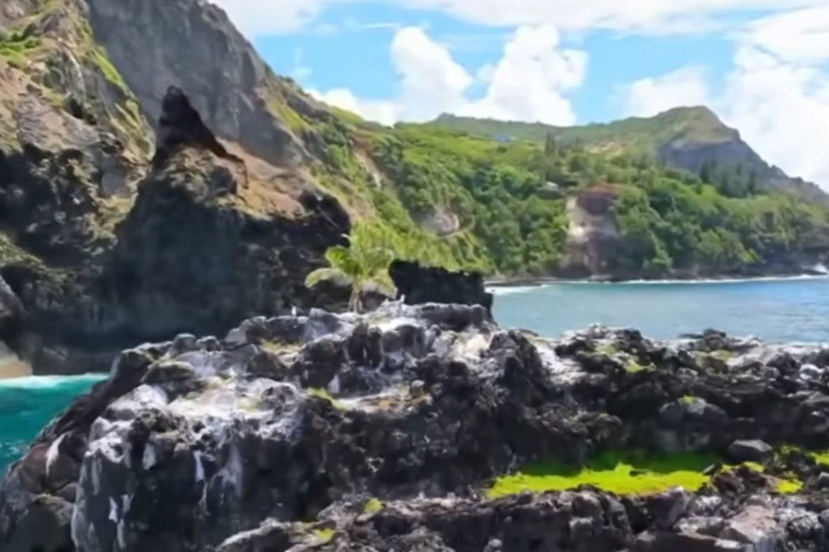 Na ostrvu usred okeana živi 50 ljudi: Skoro svi imaju isto prezime (FOTO, VIDEO)