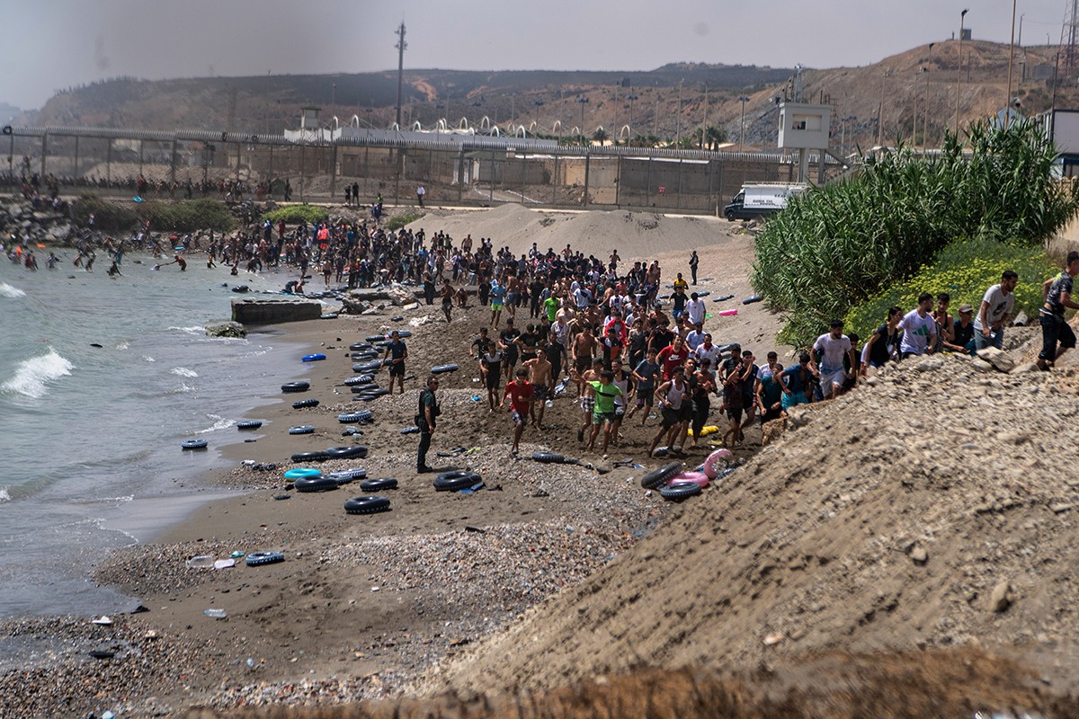 Migrantska kriza u Seuti: Broj poginulih porastao na 24, Sančez na terenu