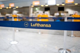 Paradoks Lufthanse: Avioni puni, a dobit prepolovljena