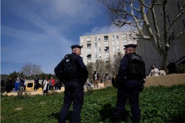 Četiri muškarca izbodena u Londonu, uhapšena žena