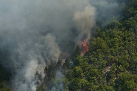 Vatrogasci u Konjicu na izmaku snaga, čekaju pomoć iz vazduha (VIDEO)