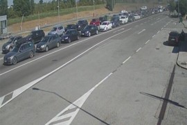 Velike gužve na 12 graničnih prelaza: Vozači na mukama