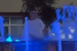Fočaku prekršajna kazna zbog samozadovoljavanja na trgu