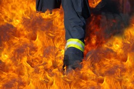Požar u stambenoj zgradi u Sarajevu, uznemireni stanari istrčali