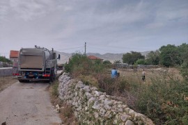 Dopremljena voda za domaćinstva u trebinjskim selima - pomoć ...