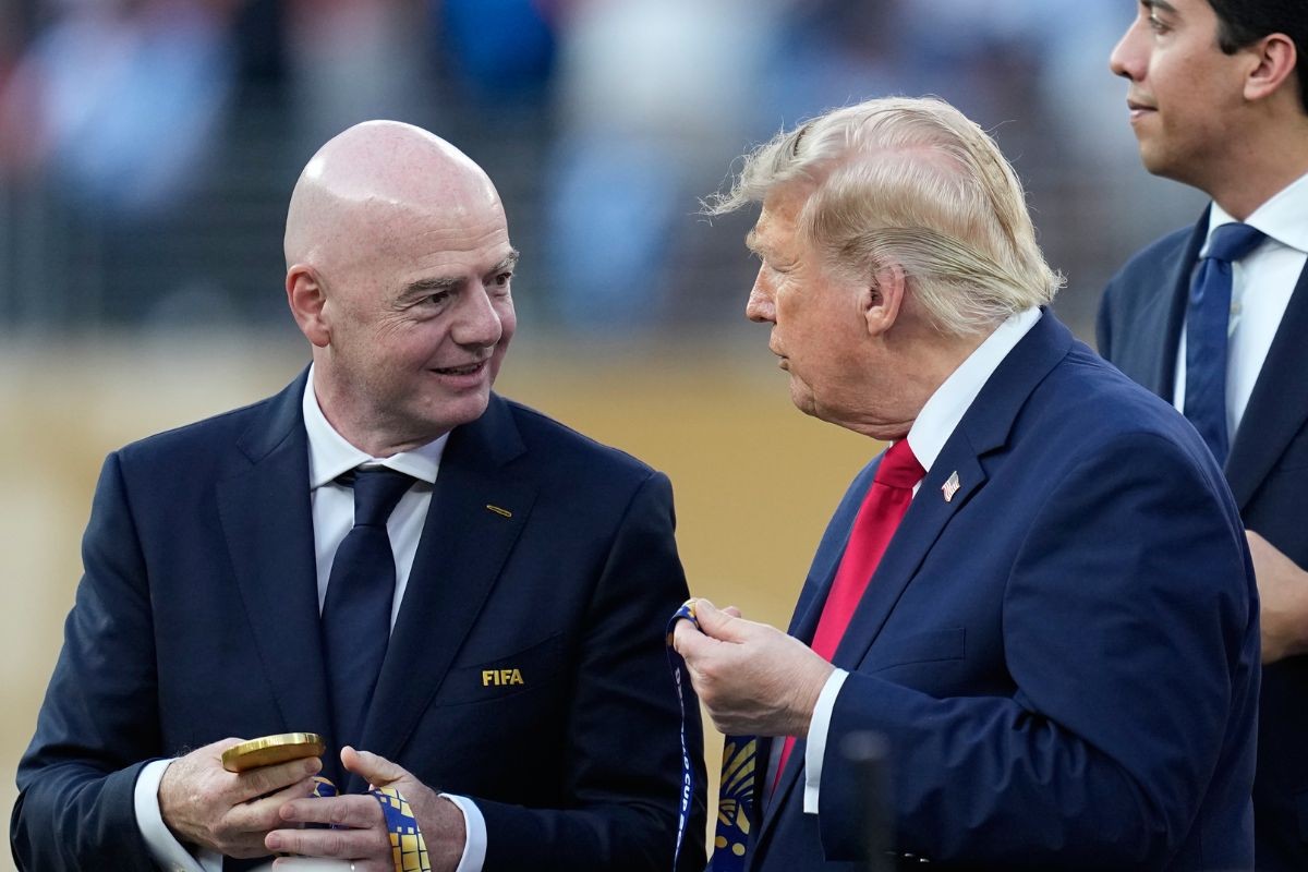 Kraj glupim planovima: FIFA i Infantino odustali pod pritiskom