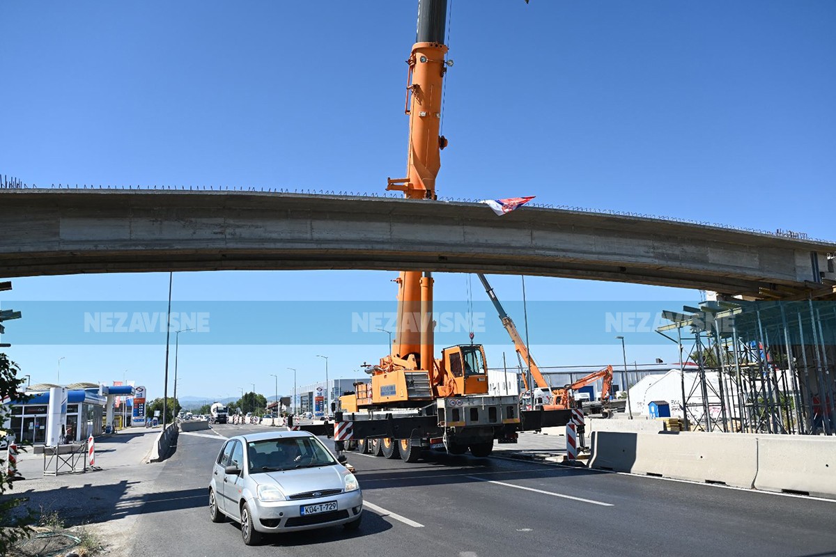 Postavljen novi nadvožnjak na brzoj cesti Banjaluka-Laktaši (VIDEO, FOTO)