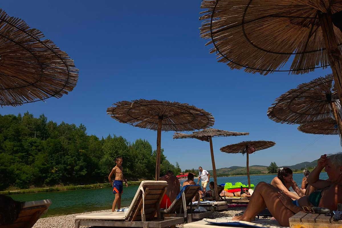 Kako izgleda vožnja panoramskim autobusom iz Banjaluke do jezera na Manjači (FOTO)