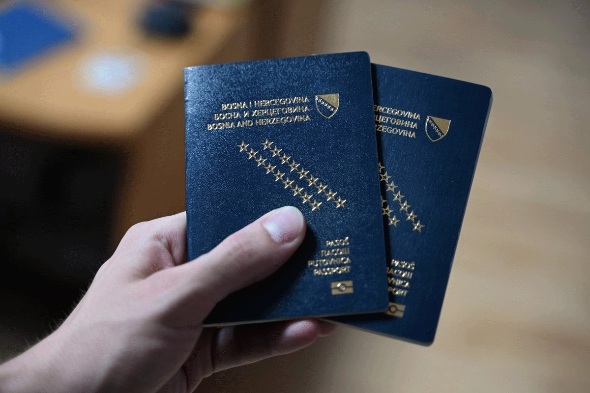 Još jedna država ukinula vize za građane BiH
