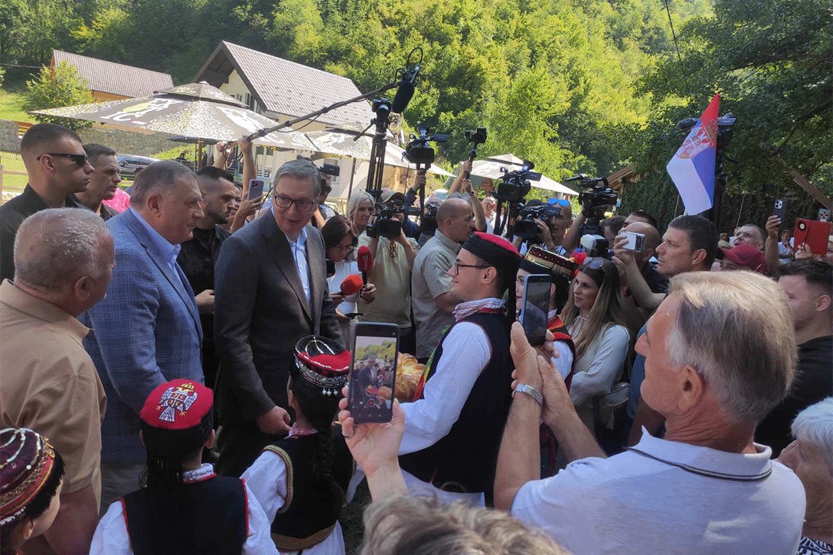 Vučić i Dodik stigli na Janjske otoke